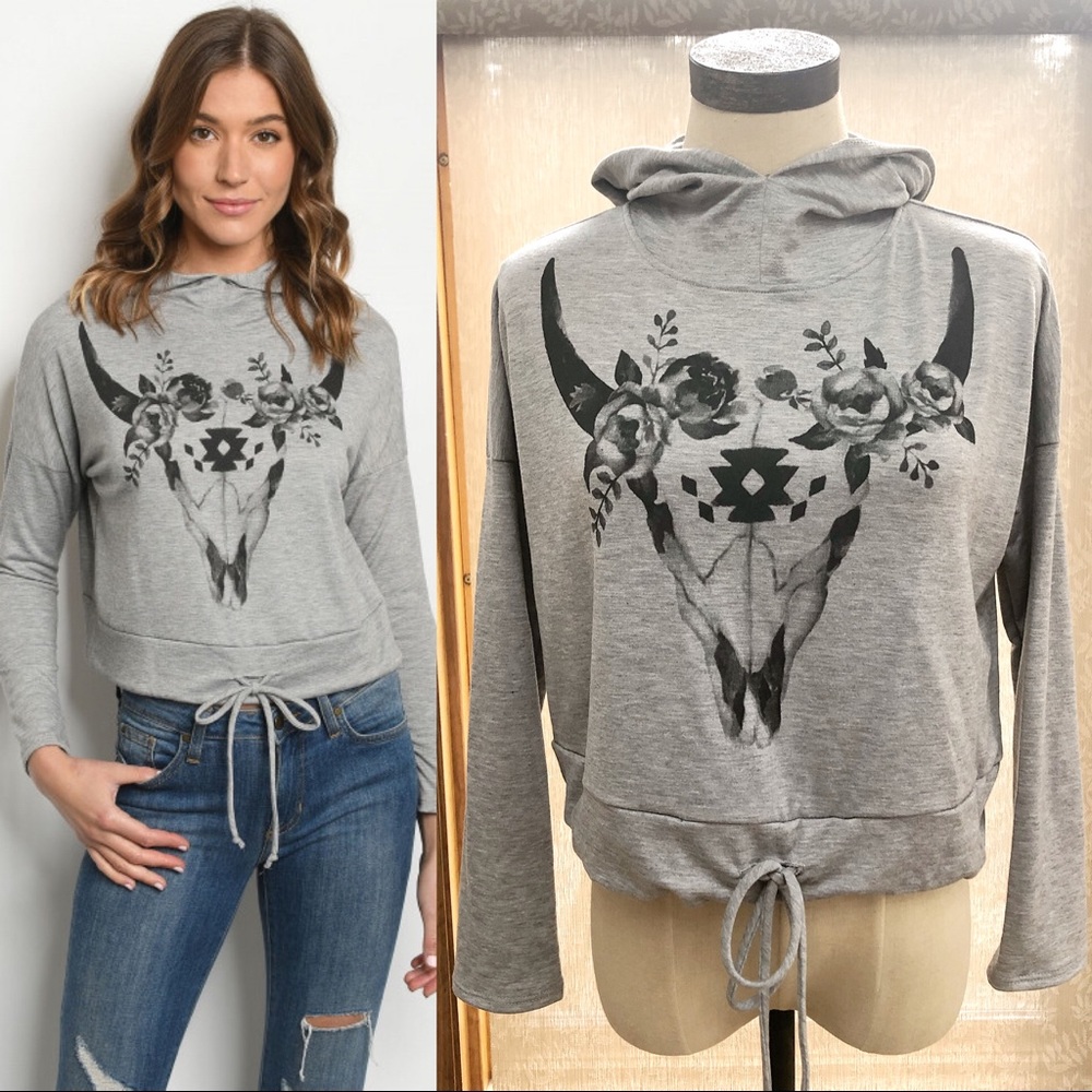 Grey Buffalo Skull Floral Crown Print Cropped Hoodie Drawstring Sweatshirt
